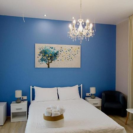 Rooms In Yard Corinth Exterior foto